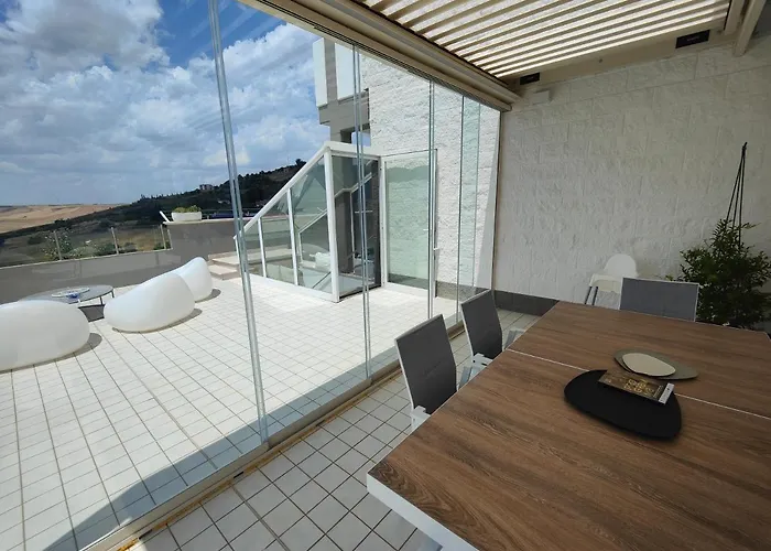 Golden Suite Apartments